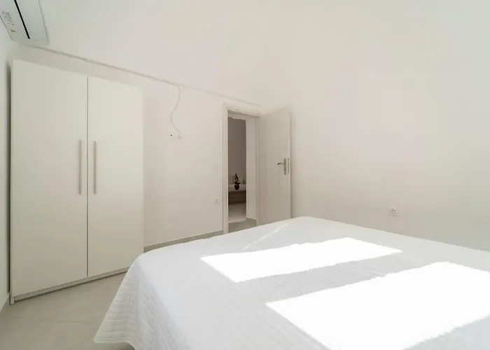 Yann House * Imerovigli (Santorini)