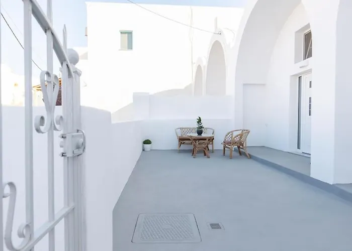 Yann House * 易莫洛林