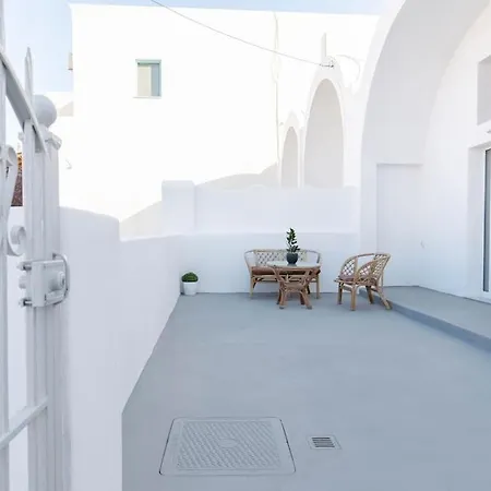 Yann House * Imerovigli (Santorini)