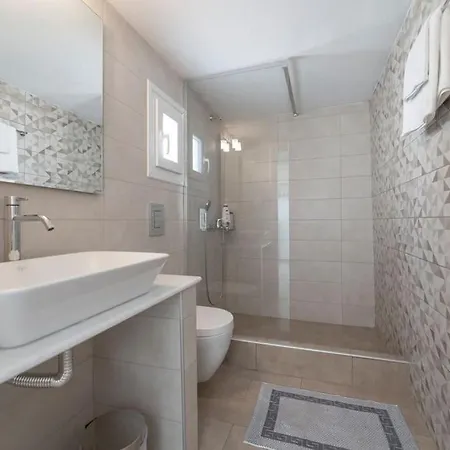 Apartman Yann House *